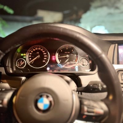 EmirM4cs's profile picture. .