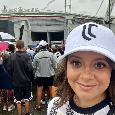 Juventina⚫️⚪️. #Swiftie in her rep era🖤 #WeTheNorth 🇨🇦🇮🇹 FK11⚡️🦅