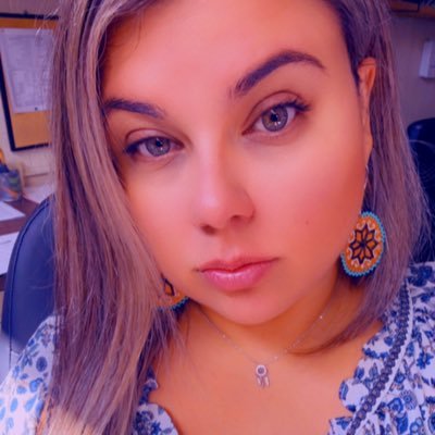 Educator | Mi’kmaw/Açoreana | Lover of cats and beaded earrings | My tweets are mine | She/Her | #landback | in our thousands, in our millions 🍉