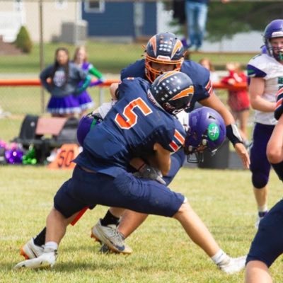 2025 6’2 175lbs TE/DE Illini West Highschool