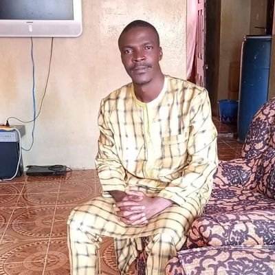 contehm322's profile picture. 