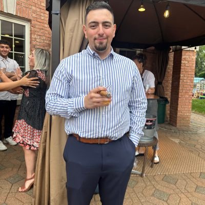 izzytueimeh's profile picture. Football Enthusiast|| #DaBears #Reds #Buckeyes 🇯🇴