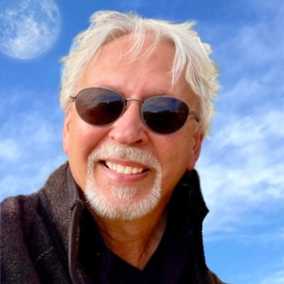 Singer-songwriter, Multi-instrumentalist, producer, creating music passionately, 70’s band vibe with jazz-rock arrangements.