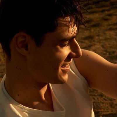 𓄂Tiger Clemenceau Desnavarre ᕙ༼◕ ᴥ ◕༽ᕗBeauxbatons ✨✨🪄🦄 Licorne House year IV 💪🔱🦁 Students number I 🗡️ Capital LCN Quidditch Team ⭐⭐⭐