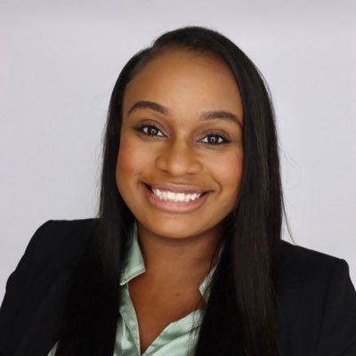 new medical twitter! Ms4 !!👩🏽🎓 📚 📍Chicago Emergency medicine Residency Candidate ! The transformation from Med Student to M.D. 👩🏽⚕️ ✨🇯🇲