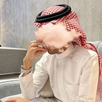 الجميع يفكر في تغيير العالم ، لكن لا أحد يفكر في تغيير نفسه إذا مافهمتني حاول تكرمني بحسن ظنكومولازم تفهمني