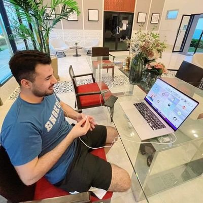 Sometimes I'm traveling in dreams :) What can I do for you! 👉I can motivate you :) trust me 😋 Instagram : wk5.cs