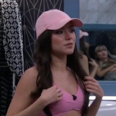 tea_kay_bee's profile picture. 🏳️‍🌈 I'm a fan of so many things / currently: #bb27