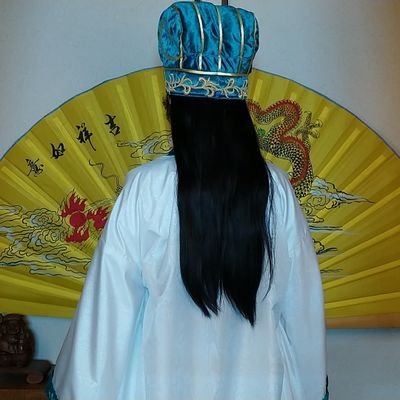 #三国志
の
#天才軍師
こと、
#諸葛孔明
こと、
#がりゅう先生
と申します。
#パリピ孔明
さんではないです(笑)
【TikTok】→https://t.co/AoTwD8dMYz
YouTubeチャンネル
おしえて、がりゅう先生もよろしくお願いします。
↓↓↓↓↓