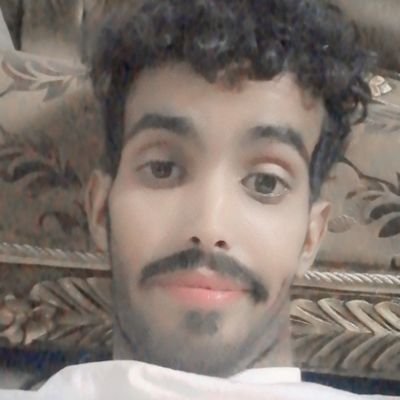 أن تكون سعيداً بوحدتك حيراً من ألف منافق حولك😊