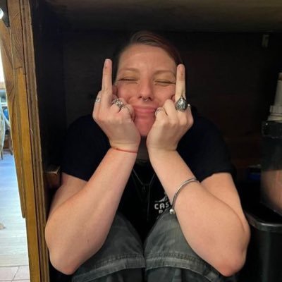 Monster_loca's profile picture. Saying stupid things that no one cares about..