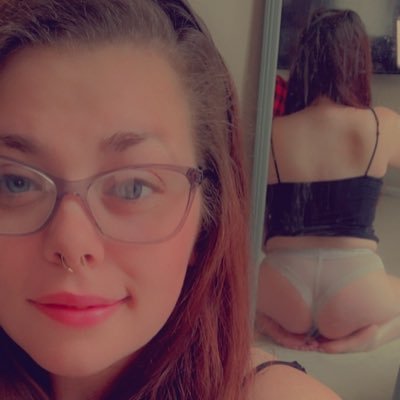 We are a 100% real, married, amateur couple new to only fans! Looking to help promote our new pages. Free page with teasers and wife has vip page! 👿🥵