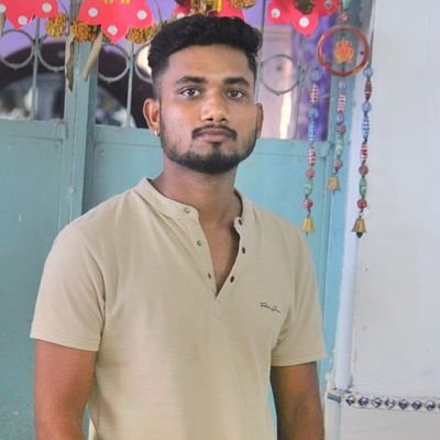 कट्टर हिन्दू 
🔱 जय श्री राम 🔱
✒💪💓Gym Addict 🏋️🤘
✒🇮🇳PROUD TO BE INDIAN😎