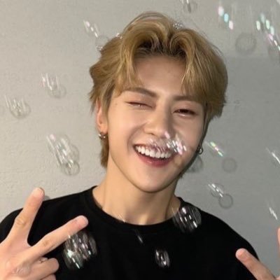 수고했어요, 정말 고생했어요♡ zb1, txt, xdh, shinee and ateez are my ults!!