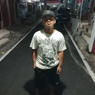 Yogirendra212's profile picture. Jnck