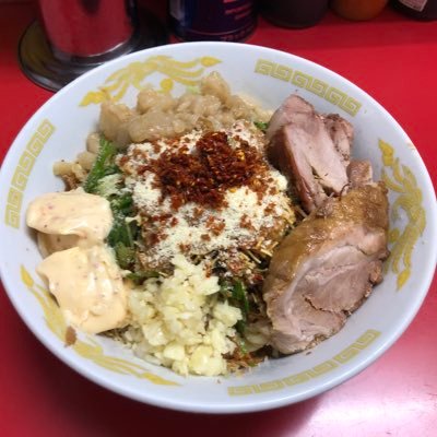 ラーメン大好きな人です。日々頂いたラーメンの画像を載せていきます〜。埼玉と東京のラーメンが多めです。たまに他の関東圏の所にも足を運びます。