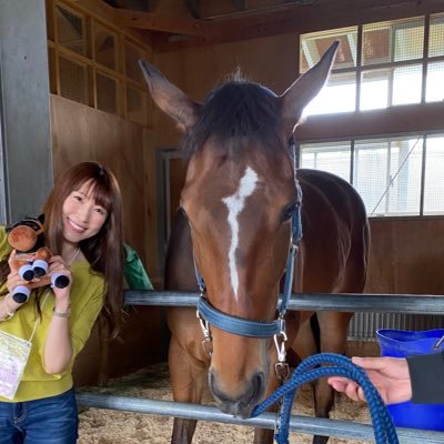 馬券攻略雑誌『競馬王』さんとご縁をいただき競馬の魅力にどっぷり😍🐎✨ 『競馬王のPOG本』等に携わらせていただいているまいこです。 🐴好きの皆さま、よろしくお願いいたします😊🫶                             【写真、動画の無断使用は悲しいです。ご遠慮ください。】