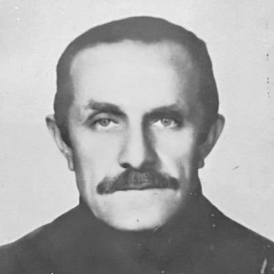 dr_emrecomert's profile picture. Tıp doktoru, finans meraklısı, amatör fotoğrafçı...