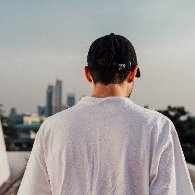 New NFT Artist #NFT #Crypto #ETH Automotive Photographer with an eye for detail, crafting NFT-worthy artwork.
