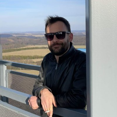 Chemist donning a physicist's hat (occasional pianist). Assistant Professor at Wroclaw Tech. Materials for next gen. optoelectronics and electrocatalysis.