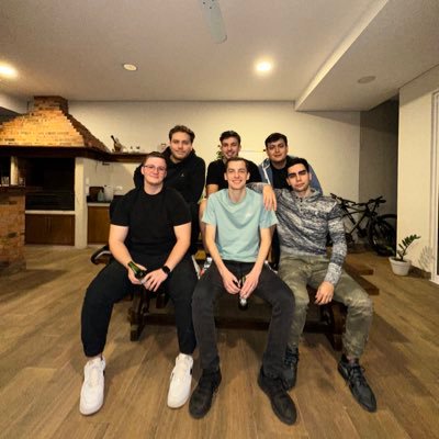 eriktoews_'s profile picture. 