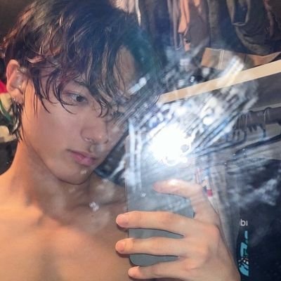 2000 - UNREAL | A boy handsome enough to make you fall in love quickly goes with the name of Sohn Eric soft sub a little 🔞 | snd