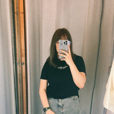 jusnyz's profile picture. ฉันเศร้า และ เขาพูดแค่ ขอโทษ 🌻