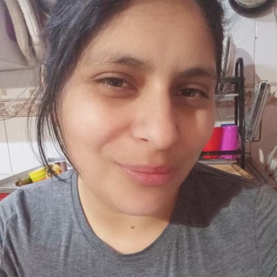 solehgoler's profile picture. Libra ♎️
Chilena 🇨🇱
Dueña de galletas artesanales dulcesole en instagram

https://t.co/ZAx7Ioxdyw