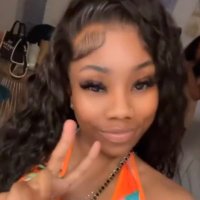 desi (@_desirraaee) 's Twitter Profile