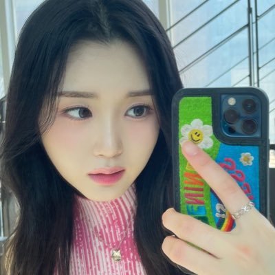 sg_4q2's profile picture. 