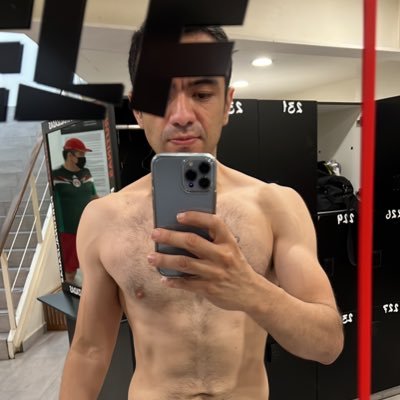 Philoso_fer's profile picture. El físico atrae pero el químico enamora, tomen esa P.....eople