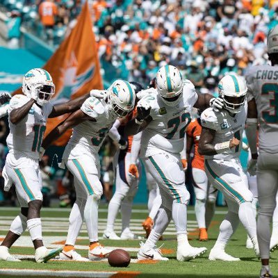 Miami Dolphins fan since 1974, I born as a dolphin and I will die as a dolphin. Aqua and orange. From Mexico 🇲🇽. #FinsUp 🐬