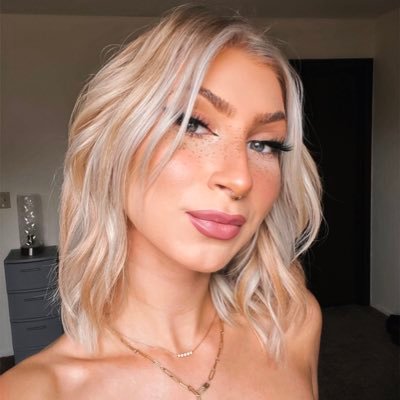 MaddieMcKee_76's profile picture. Insta: maddiemckee_76