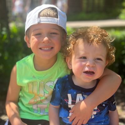 Proud husband to an amazing wife, dad to Henry, Beau & Hazel. Sr.AssociateAD-Development & Revenue Generation #TheHardWay #Blessed #TheBarkers #WorkHardEveryday
