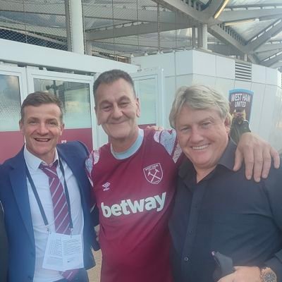 Presenter on Greenstreet Elites and West Ham Random.
will follow any hammer, but selective of others.