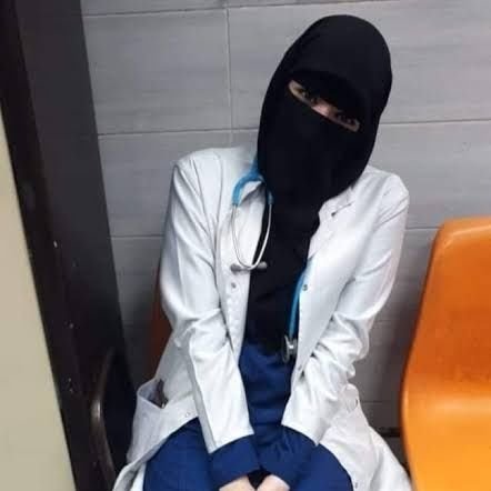 Medico 23
Akhtar Saeed Medical College Lhr
Kinnaird college 17
Laboratory Girls High school 15'
Prescribing laughter, one tweet at a time! 🩺😄 dr of ur tension