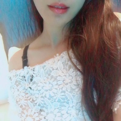 sss5202004's profile picture. 在外知性私下蕩性的三性姐姐
被認出來很刺激嗎？💦