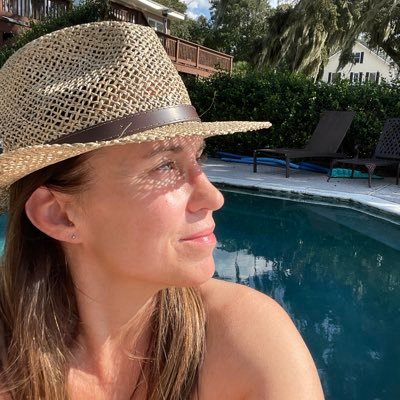 mackfiler's profile picture. Digesting life in bite size pieces. Lover of clichés, quotes & truisms. Often irreverent. Always honest. #WritingCommunity #blogger #WIP (me & the book to be)