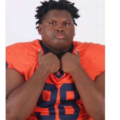 Class of 26|d tackle/guard Go to Evanston high school| 6,2 305 pounds|varsity starter