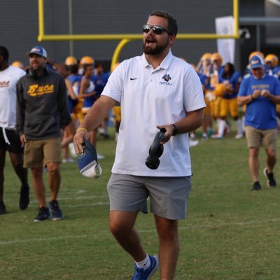 910 // Laney HS Football H-Backs Coach