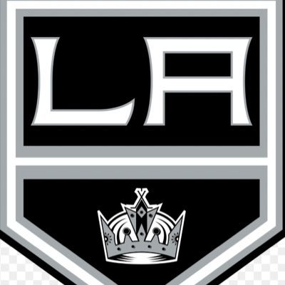 Music lover, LA kings fan! Crazy about Hockey🏒🥅. pet lover and a RN