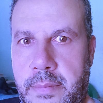 من أحب دنياه أضر بآخرته،ومن أحب آخرته أضر بدنياه، فآثروا مايبقى على مايفنى
مصري أعشق تراب بلدي
اهلاوي قلباً وقالباً، لاتجادلني في حبي للأهلي