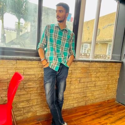 to_mahajan's profile picture. Running on C17H13CIN4.

wandering KASHI through heart.