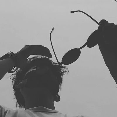 dyalex_dudu's profile picture. 𝑸𝒖𝒆𝒓 𝒖𝒎 𝒂𝒖𝒕𝒐́𝒈𝒓𝒂𝒇𝒐?