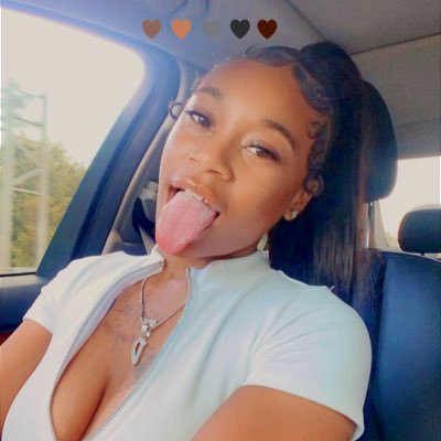 SlimeeeeDi's profile picture. 