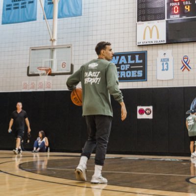 St. Joseph’s University — Brooklyn | Assistant Men’s Basketball Coach!🏀🐻