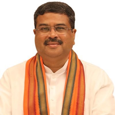 Office of Shri @dpradhanbjp, Minister of Education, Skill Development and Entrepreneurship, Government of India.
Tweets by Shiksha Mantri are signed:DP