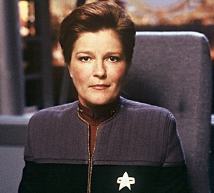 キャスリン・ジェインウェイ（Kathryn Janeway）は、惑星連邦宇宙艦隊の中将である。USSヴォイジャーの艦長としての功績が高く評価されている。2371年から78年に到る7年間、宇宙艦隊で唯一デルタ宇宙域を横断し、途中で新たな文明や惑星と遭遇。