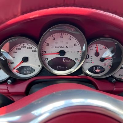 4s992's profile picture. 2011年式ポルシェ997ターボS🏎️ 23年9月15日先祖返り🐸完全自由設計の駅近秘密基地完成23年2月27👷‍♂️ 嗜好(ポルシェの洗車🧽ワイン🍷ウイスキー🥃サイフォン☕️自家焙煎🫘爆音オーディオ🔈宇多田ヒカル👱🏻スキーSAJ1級⛷富士山🗻撮影📷カジノ🎰)