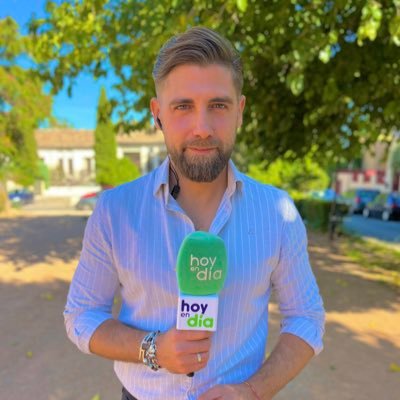 Periodista, reportero y contador de historias. 📺 Ahora en @canalsur @HoyEnDiaCSTV Antes en @PTVGranada